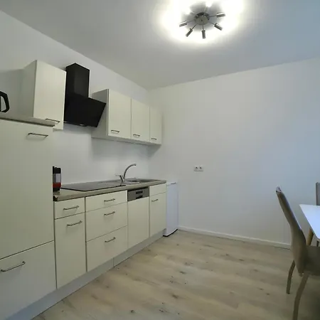 Exsklusiv Im Mittelpunkt