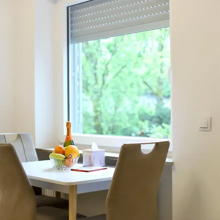 Exsklusiv Im Mittelpunkt * Baden-Baden